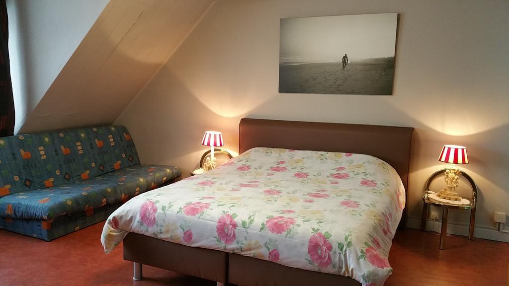 Aan Duin En Zee Candle Bed & Breakfast *